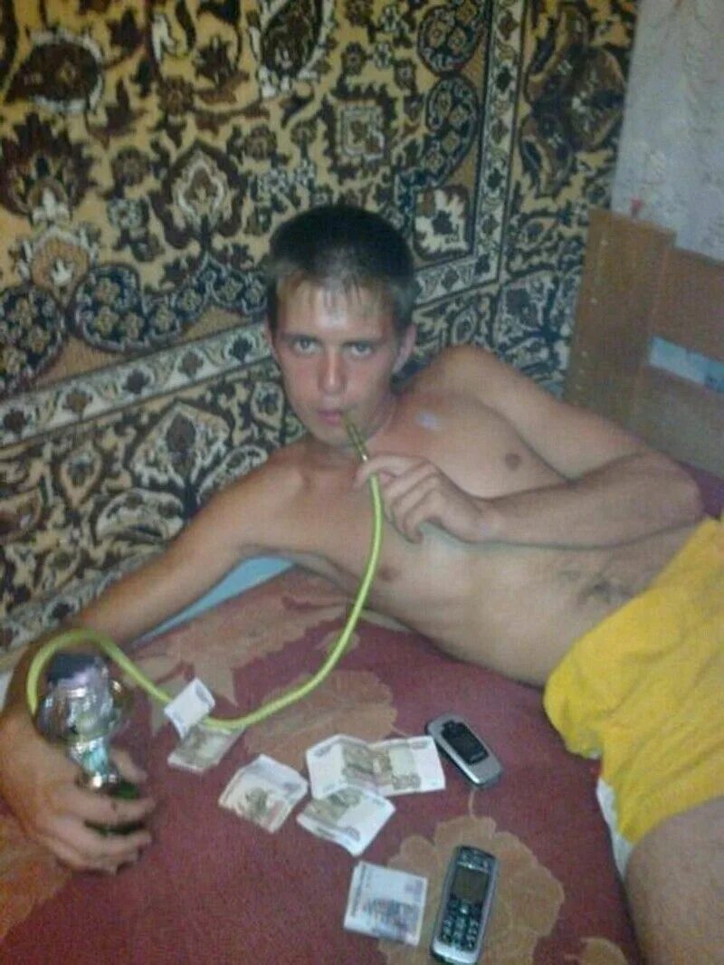 странные люди из социальных сетей. чудики из социальных сетей. сельские чудики. дебилы в социальных сетях. придурки из соцсетей.