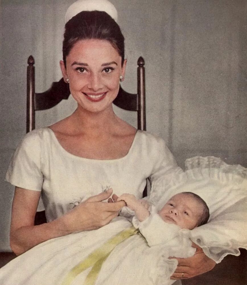 Одри хепберн википедия биография и личная жизнь Одри Хепберн / Audrey Hepburn Audrey hepburn photos, Audrey hepburn, Hepburn