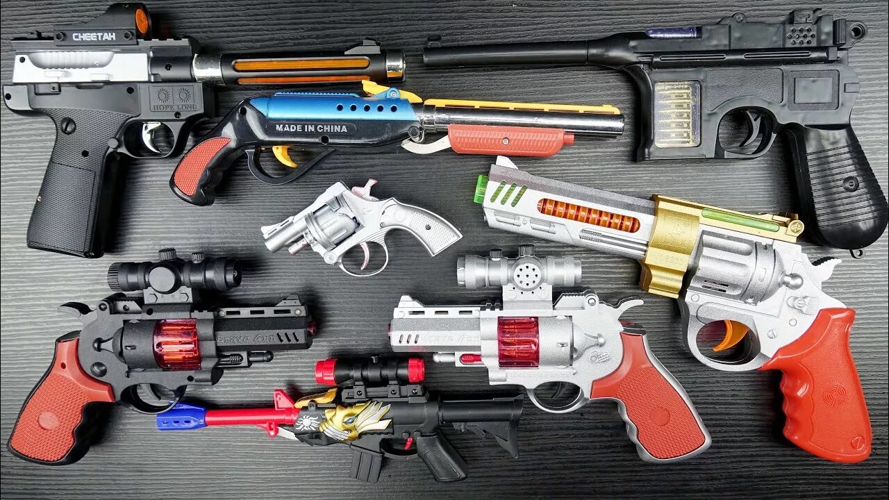 Realistic gun. Револьвер • Toy Gun - Realist.... Оружие Toy Gun realistic. Внимание оружие. Guns Red Toy.