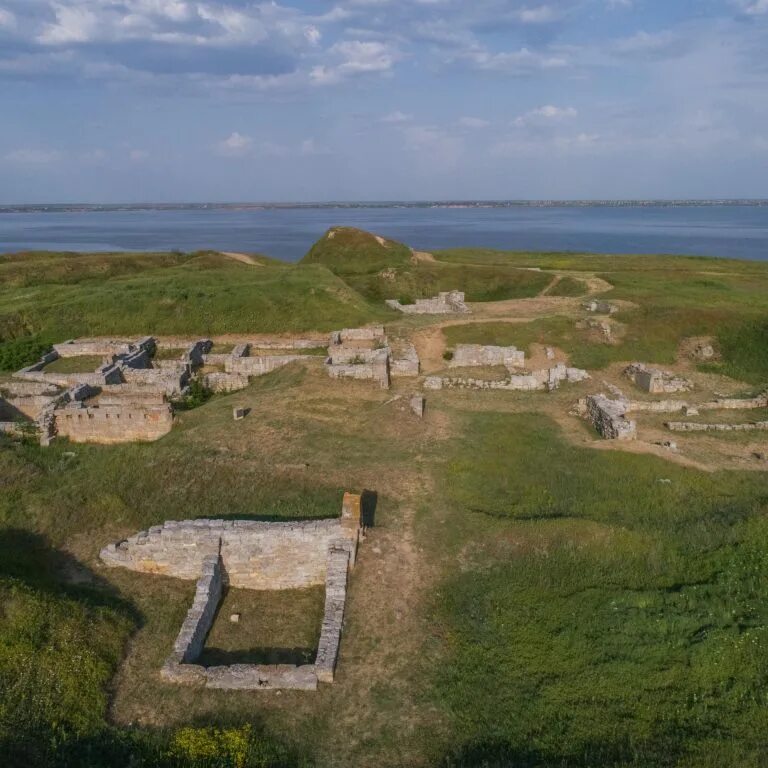 Ольвия греческая колония 5 класс. Ольвия древний город. Греческие города ольвия пантикапей херсонес на карте. Львы из ольвии. Ольвия древний город.