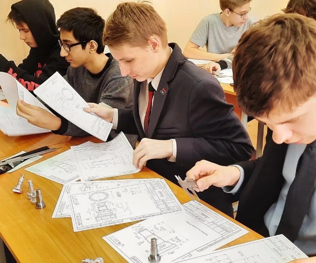 Российский сериал про колледж. Никита колледж стс. Никита шкоркин - шоу колледж. Колледж стс постер. Колледж реалити стс шоу.