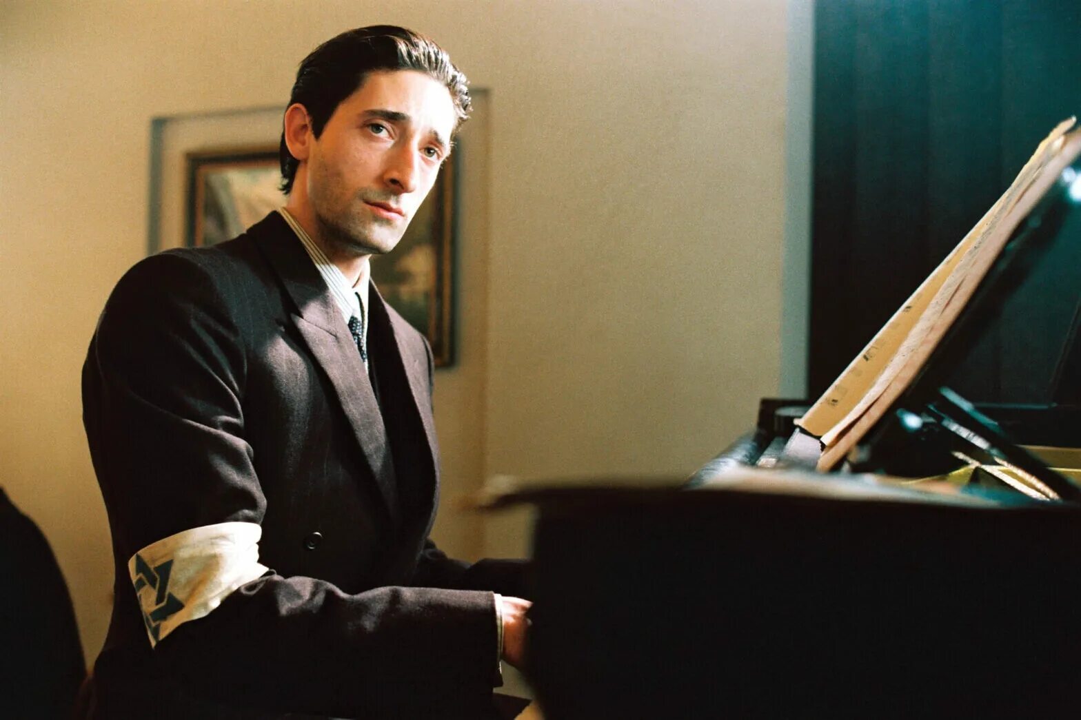 Эдриан Броуди пианист. Пианист / the Pianist (2002). Пианист 2002 Эдриан Броуди.