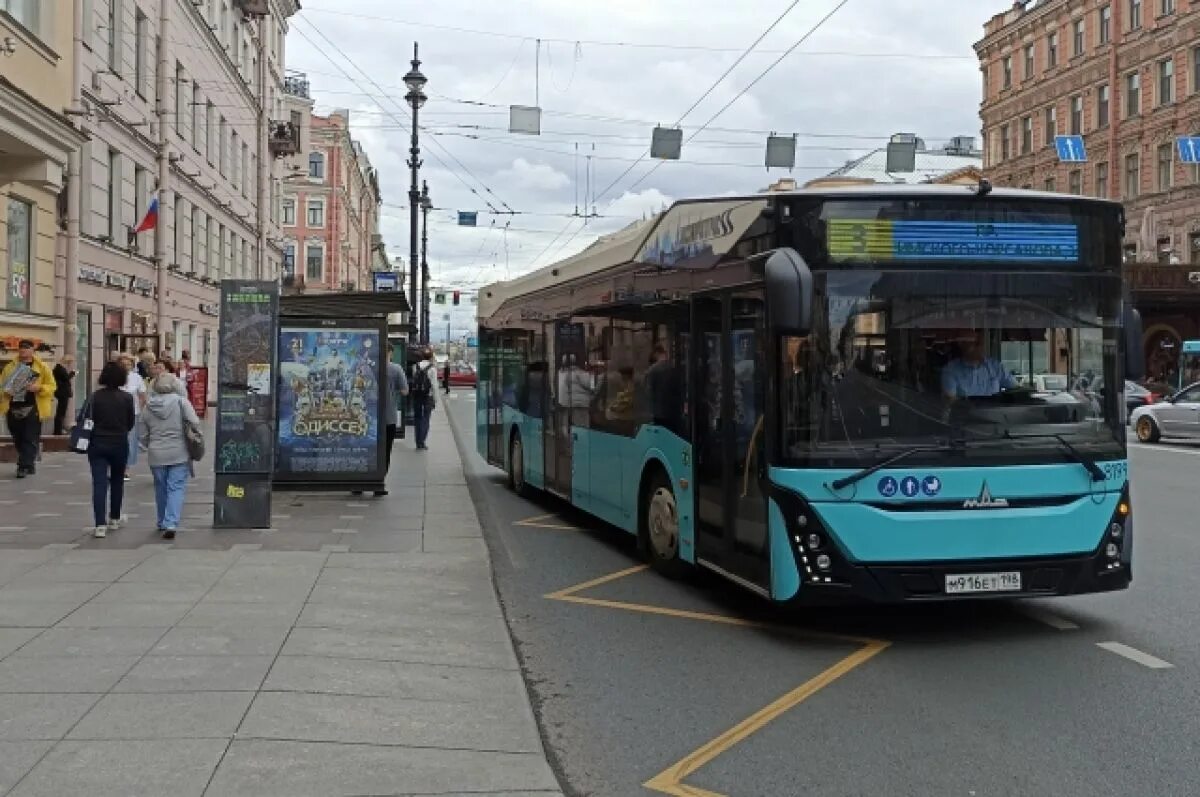 Автобусы спб рыбацкое. Автобус Санкт-Петербург. Питерские автобусы. Автобусы в Питере. Автобус 275.