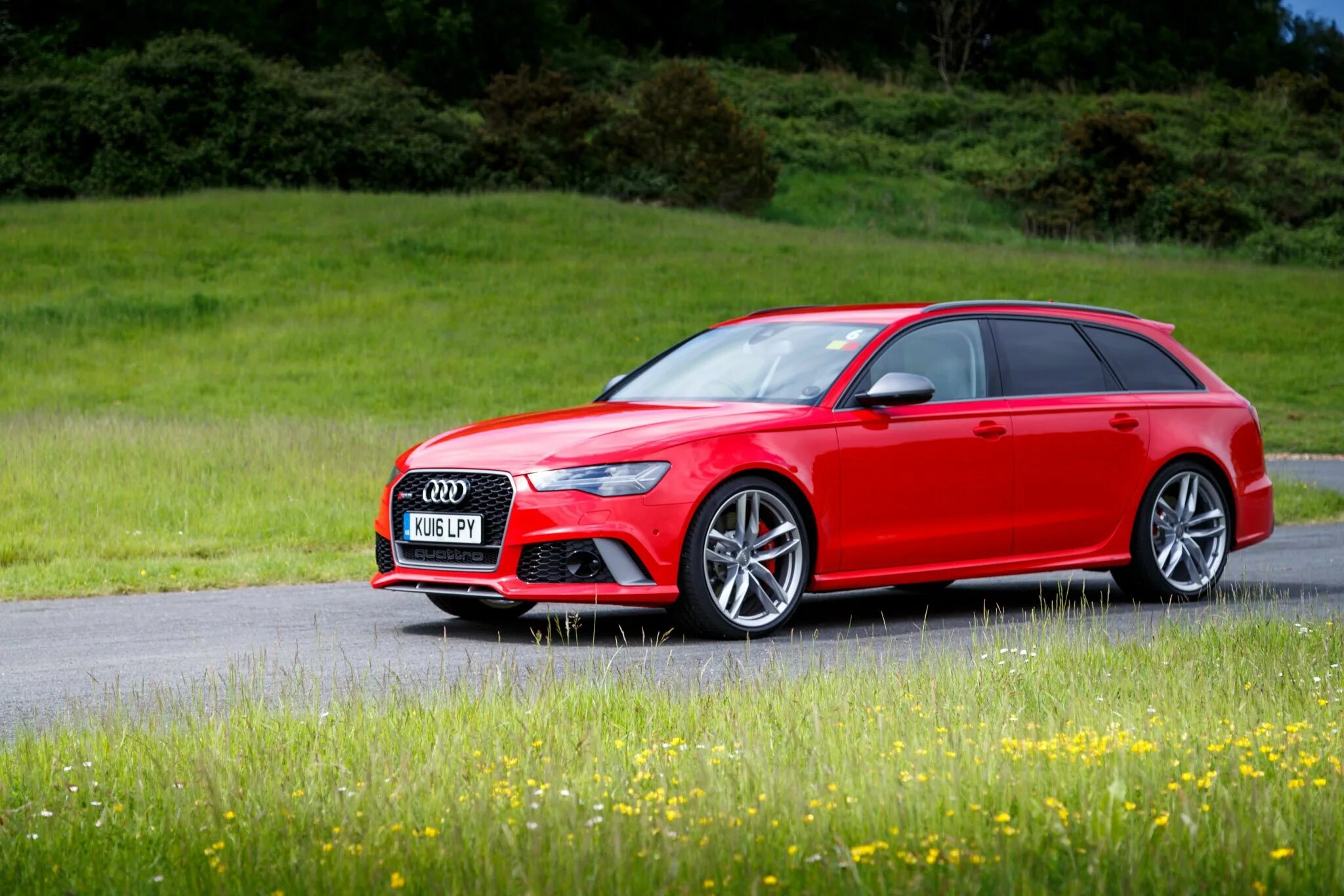 Мод на бимку ауди рс6. Audi rs6. ауди rs6 хэтчбек. ауди рс6 авант. audi rs6 2016.
