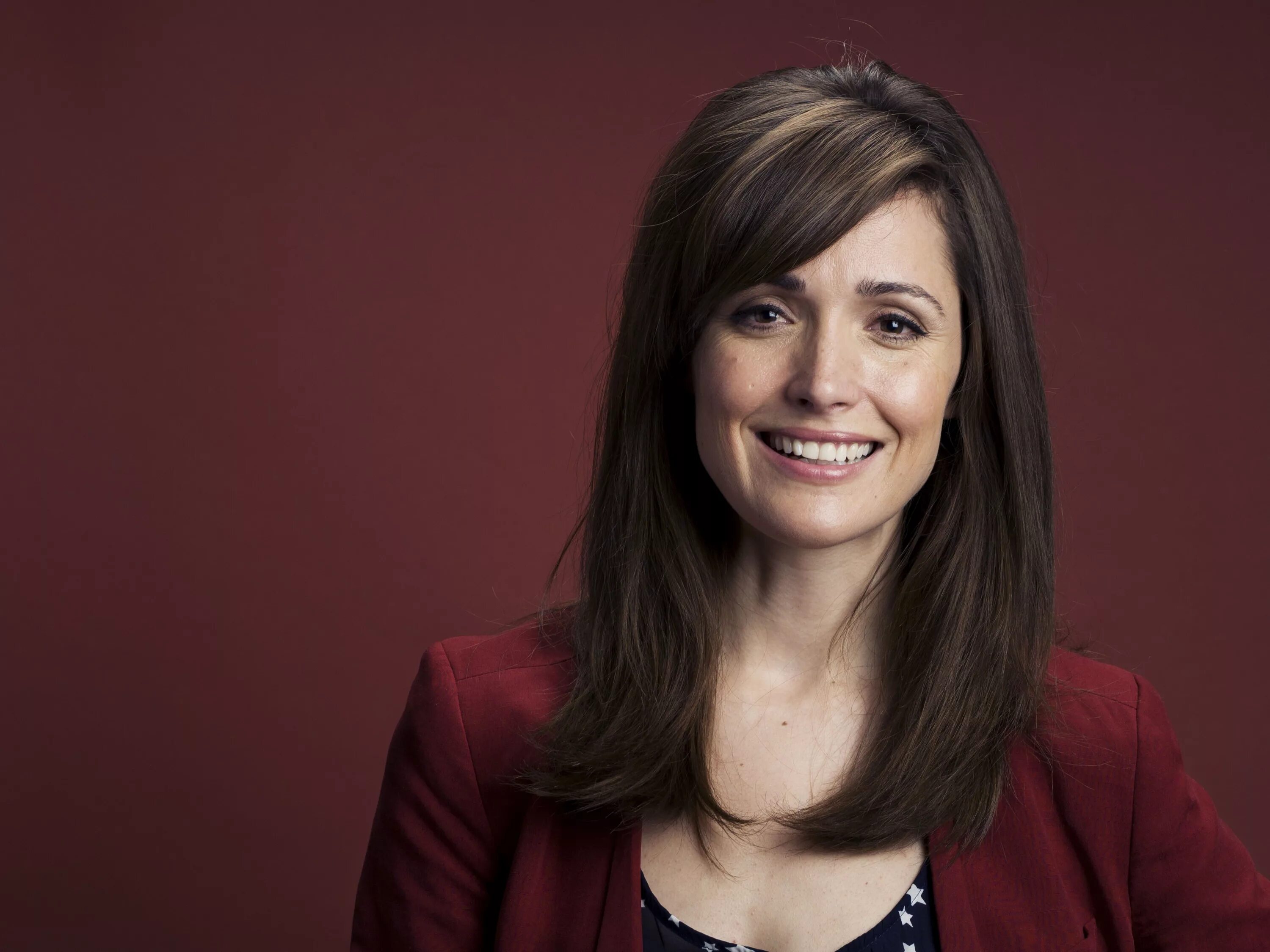 Ро́уз бирн. Роуз бирн. Роуз бирн топлесс. Роуз бирн. Роуз бирн.