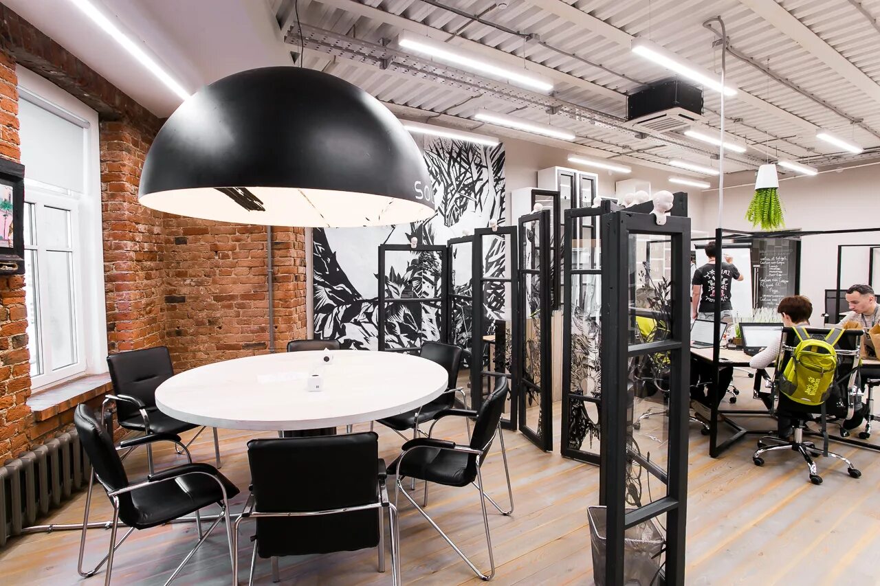 Ясная поляна коворкинг. Коворкинг ясная поляна санкт-петербург. Ясная поляна коворкинг. Конференц зал ясная поляна. Коворкинг ясная поляна интерьер.