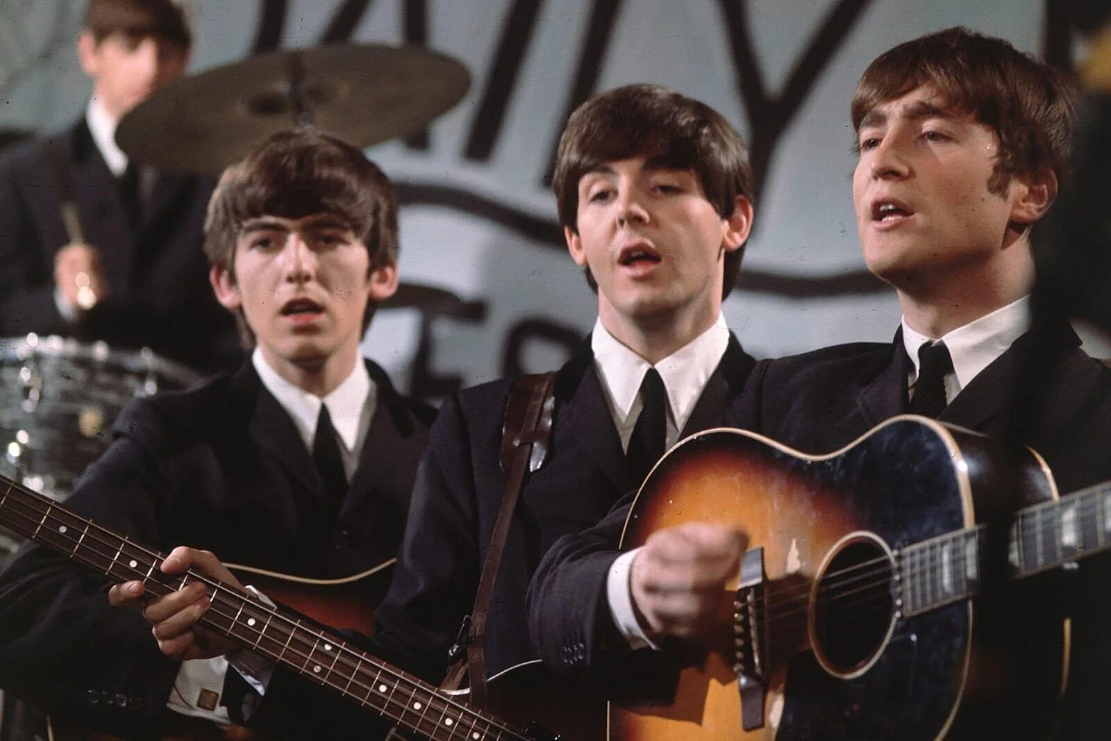 Группа the beatles состав. Группа Битлз. .Битлз группа Битлз. The Beatles 1963. Пол Маккартни 1963.