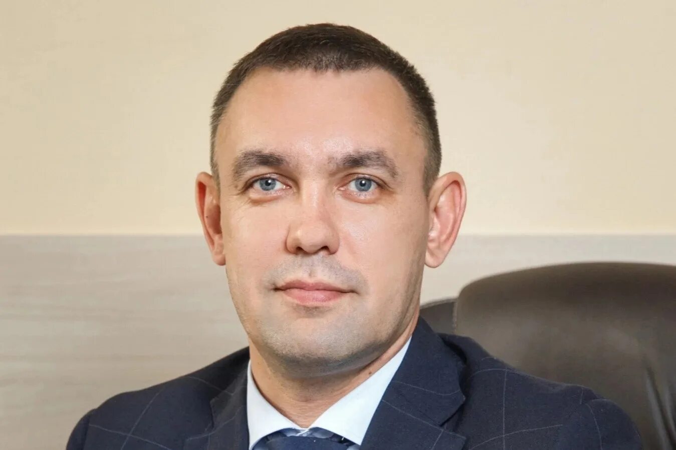 Директор свердлова дзержинск. Завод свердлова дзержинск. Дзержинск директор завода. Директор завода свердлова дзержинск. Дзержинск директор завода.