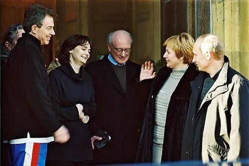 Энтони Блэр с супругой. 31 декабрь 2001