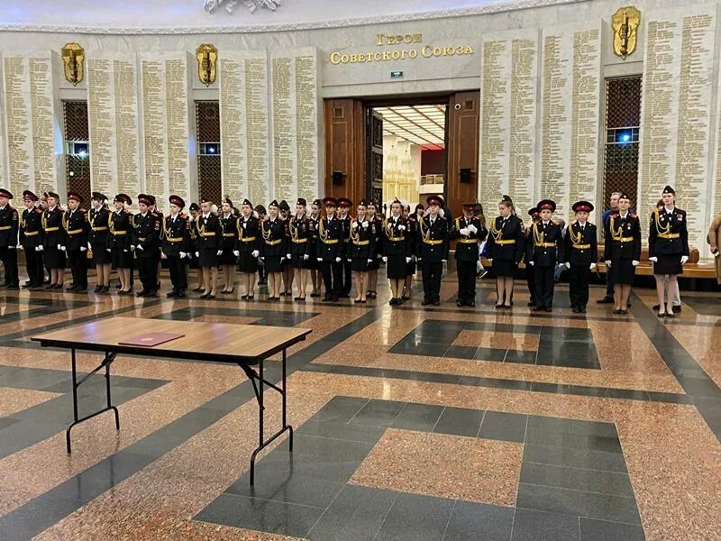 Принятия в кадеты фото. Кадеты рязань. Московский георгиевский кадетский корпус. Московское президентское кадетское училище им шолохова. Преображенский кадетский корпус присяга.