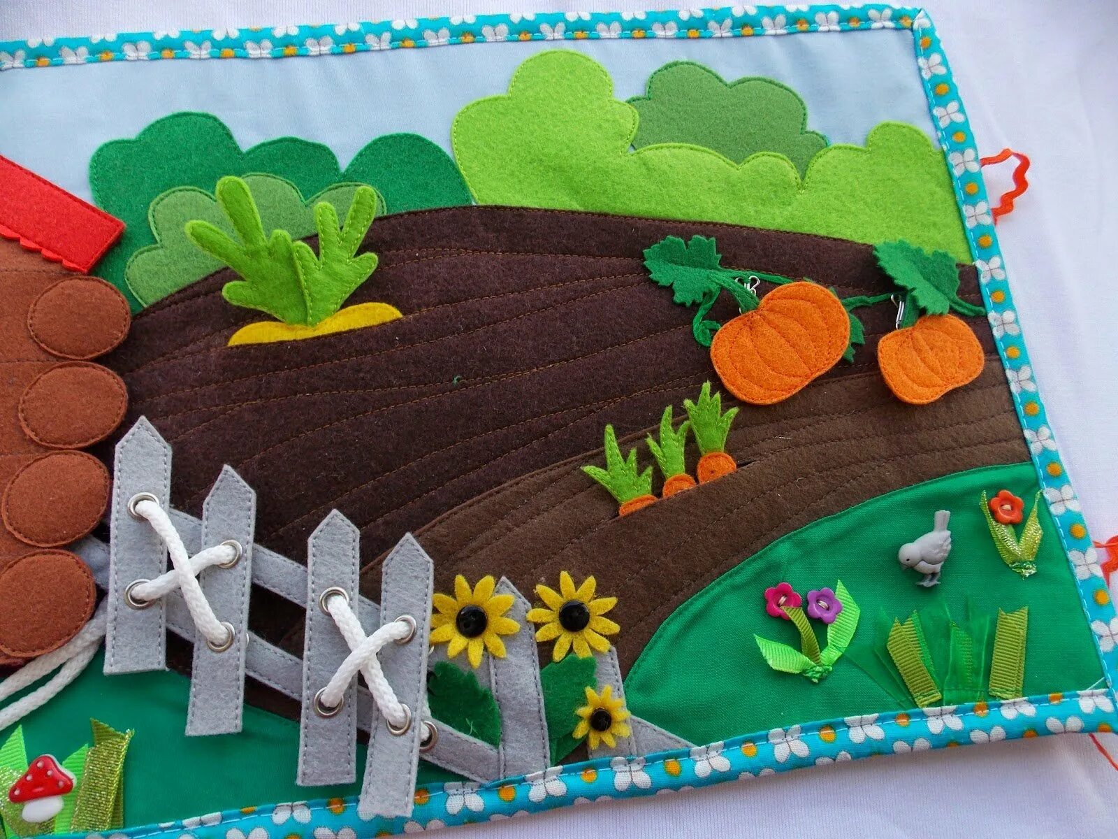 грядка с овощами из фетра. грядка с овощами из фетра. книжка из фетра. мягкие развивающие книжки для малышей. огород из фетра.