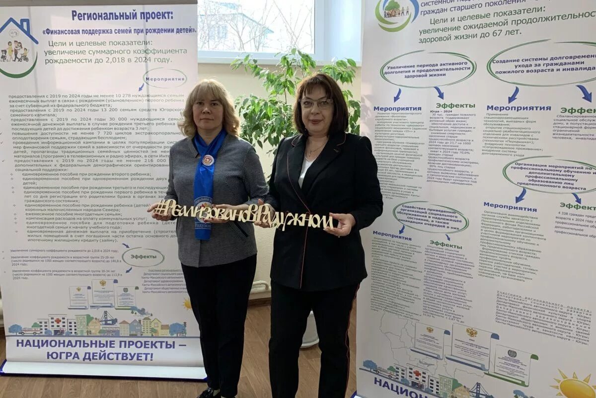 как записаться в мфц на прием. записаться в мфц предварительная. записаться на очередь в мфц. предварительная запись. как записаться в мфц через госуслуги.