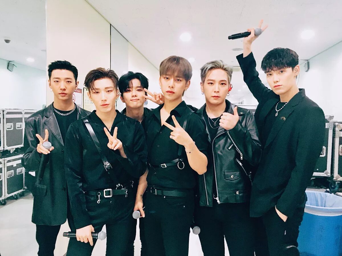 P b group