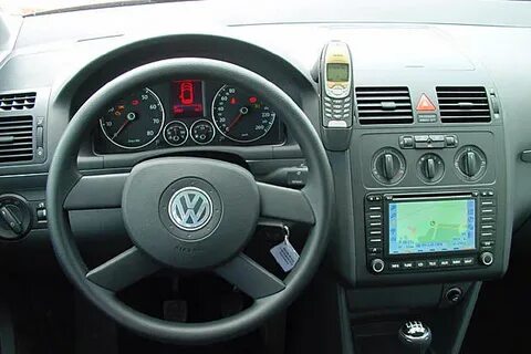 Volkswagen touran магнитола