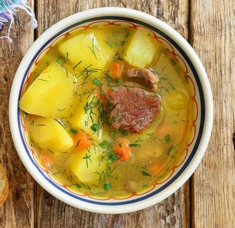 Какой вкусный суп. Шулюм из говядины с картошкой. Картофельный суп. Суп с мясом. Суп с говядиной и картошкой.