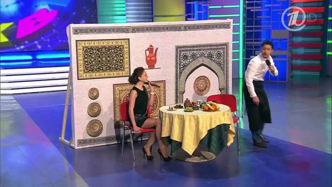 Сборная кыргызстана квн. Квн азия микс ситора фармонова. Азия микс комсомольск. Команда квн бишкек азия микс. Эльдияр кененсаров квн.