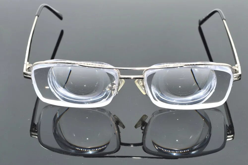 Линзы для очков мужские. Очки Sigma 9410401. Очки 20 диоптрий. Астигматические очки + 1,75. Очки с линзами 20 диоптрий.