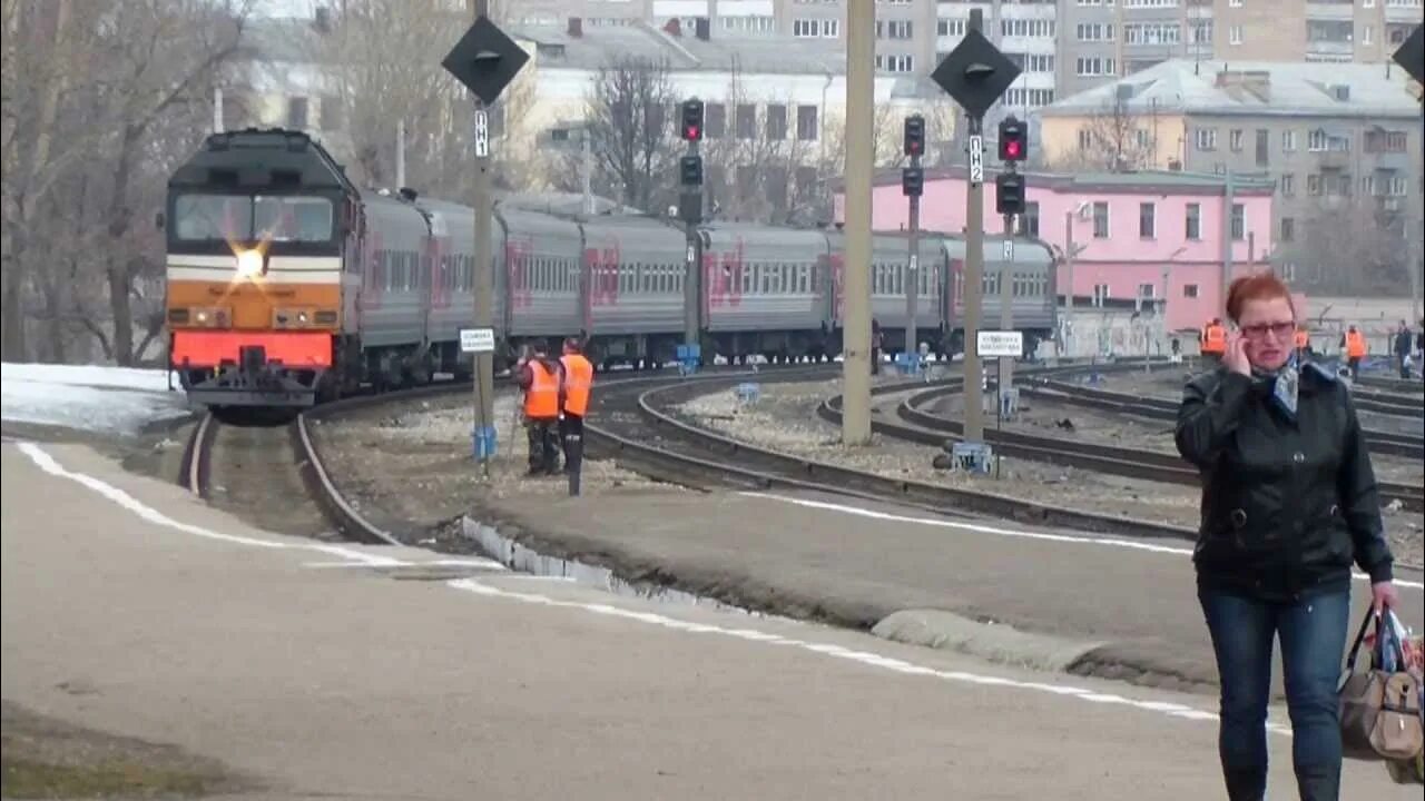 Поезд 045я Иваново Санкт-Петербург. Поезд Ласточка Прибытие на станцию. Поезд текстильный край. Поезд скорый 045 Санкт-Петербург Иваново. Поезда за 45 суток какие