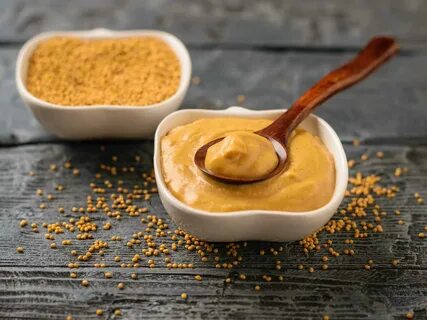 Chili flakes and powders
