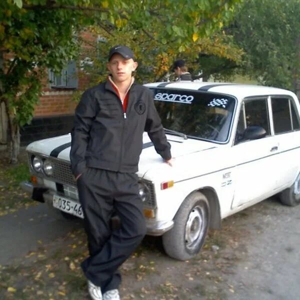 Пацаны на жигулях. Подростки на жигулях. Парень на жигулях. Пацаны на жигулях. Пацаны на шестерке.
