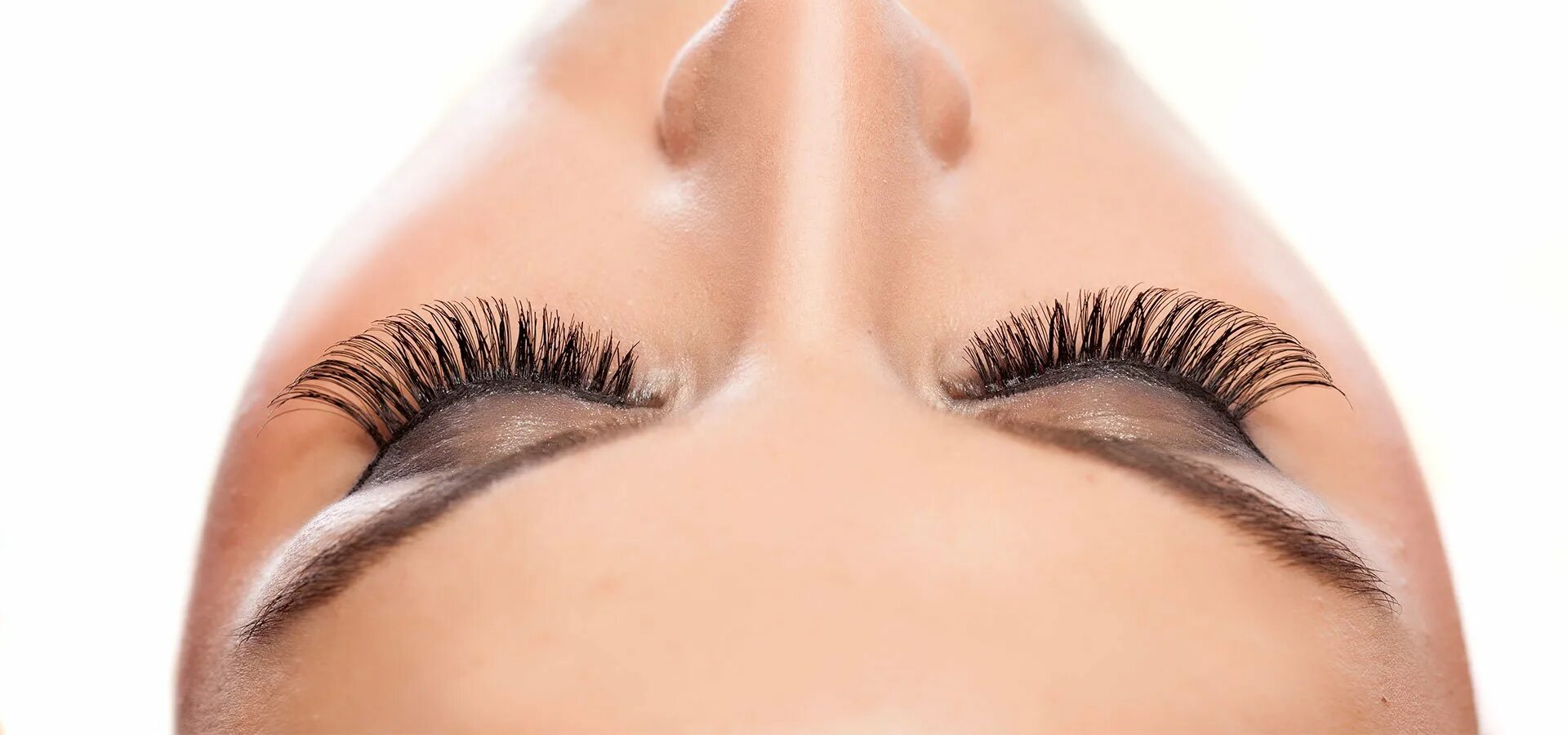 Extend lashes