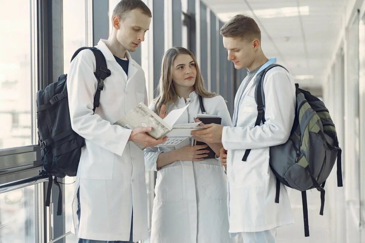 Поступление в медицинский помощь
