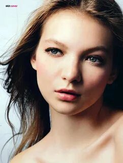 V.G.model management: Yana Kutepova. Cosmopolitan magazine. December 2012. Hong 