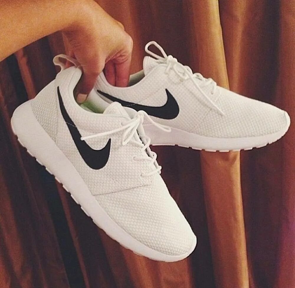 Nike Rush Runner. Кроссовки найк найк. Nike кроссовки Roshe Run. Nike Rush Runner White. Оригинальные найки в москве