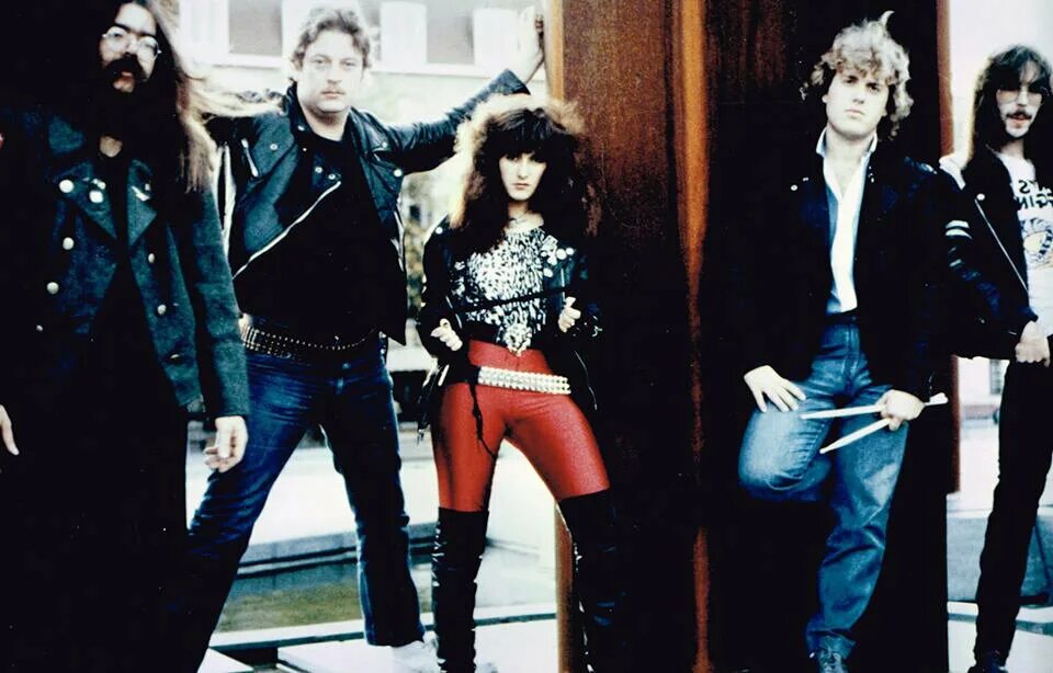 Acid king. Acid drinkers. Acid group. Acid king фото. Бельгийская музыкальная группа популярная в ссср.