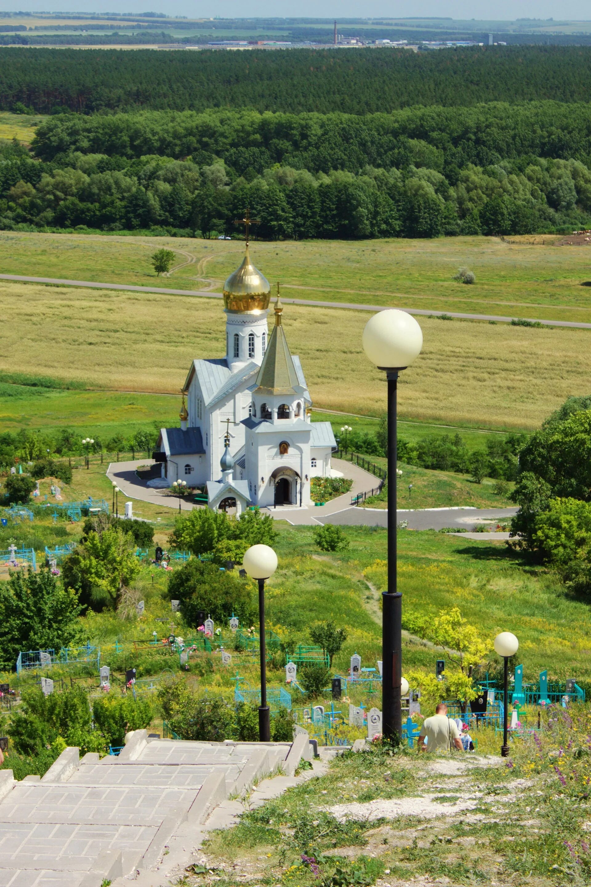 Фотографии белгородской области. Достопримечательности нового Оскола Холковский монастырь. Белгородская область старый Оскол окрестности. Белгородская область город Белгород природа. Старый Оскол монастырь.