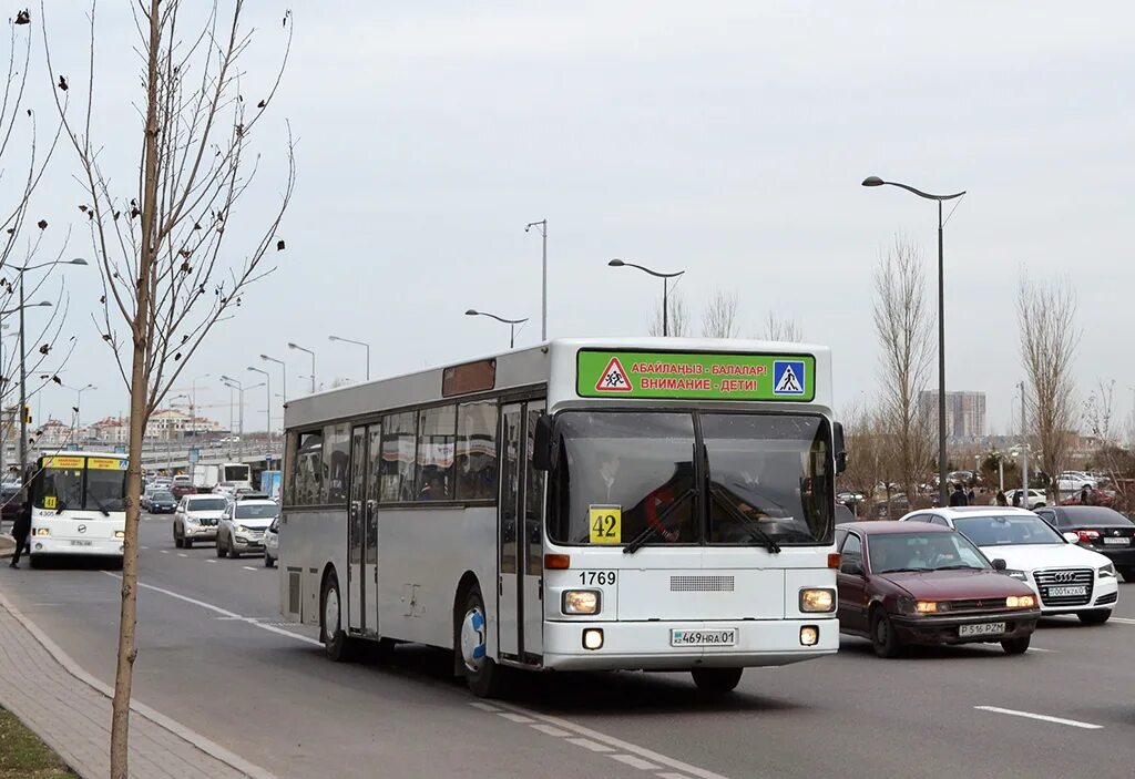 Автобус астана время. 31 Автобус Астана. Автобус Астана Темиртау. Назрань Астана маршрутка. Астана автобус сбоку.