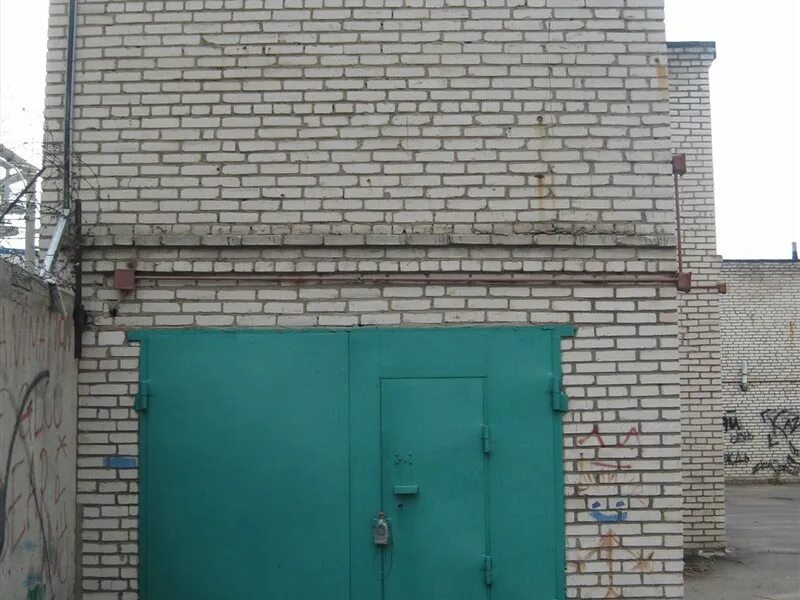 Гараж жуковский. Маяк 2 гаражный кооператив. гаражный кооператив сокол жуковский. гараж 60 квадратных метров. гараж в центре города.
