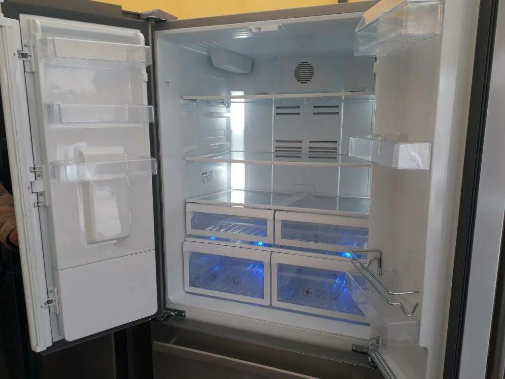Холодильники ноу фрост фото. Холодильник фул ноу Фрост. Система no Frost в холодильнике что это. Холодильная камера ноу Фрост. Холодильник ноу Фрост капельный.