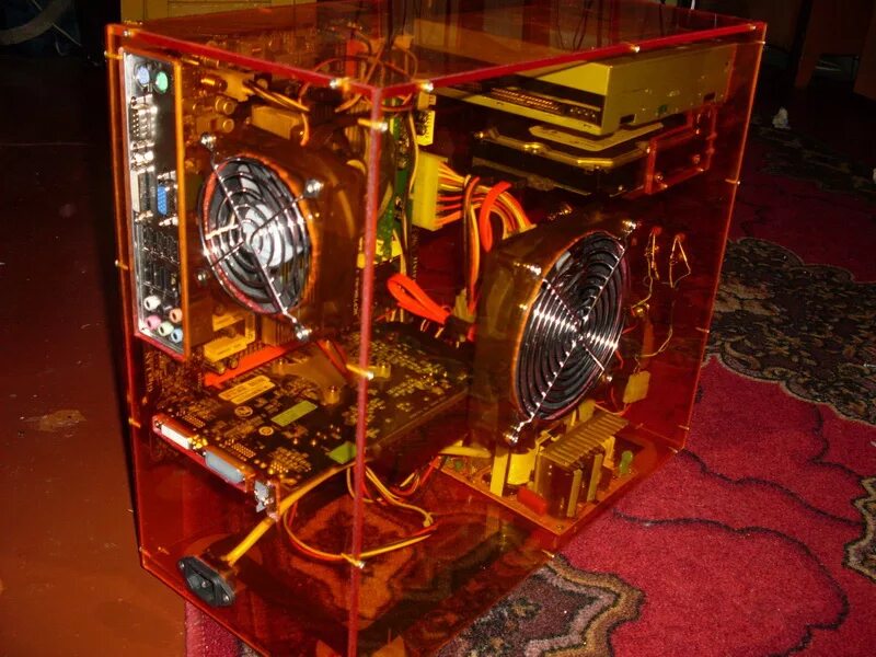 Как сделать пк плавным. Моддинг корпуса AEROCOOL EXTREMENGINE 3t. Необычные компьютерные корпуса. Самодельный компьютерный корпус. Моддинг старого корпуса.