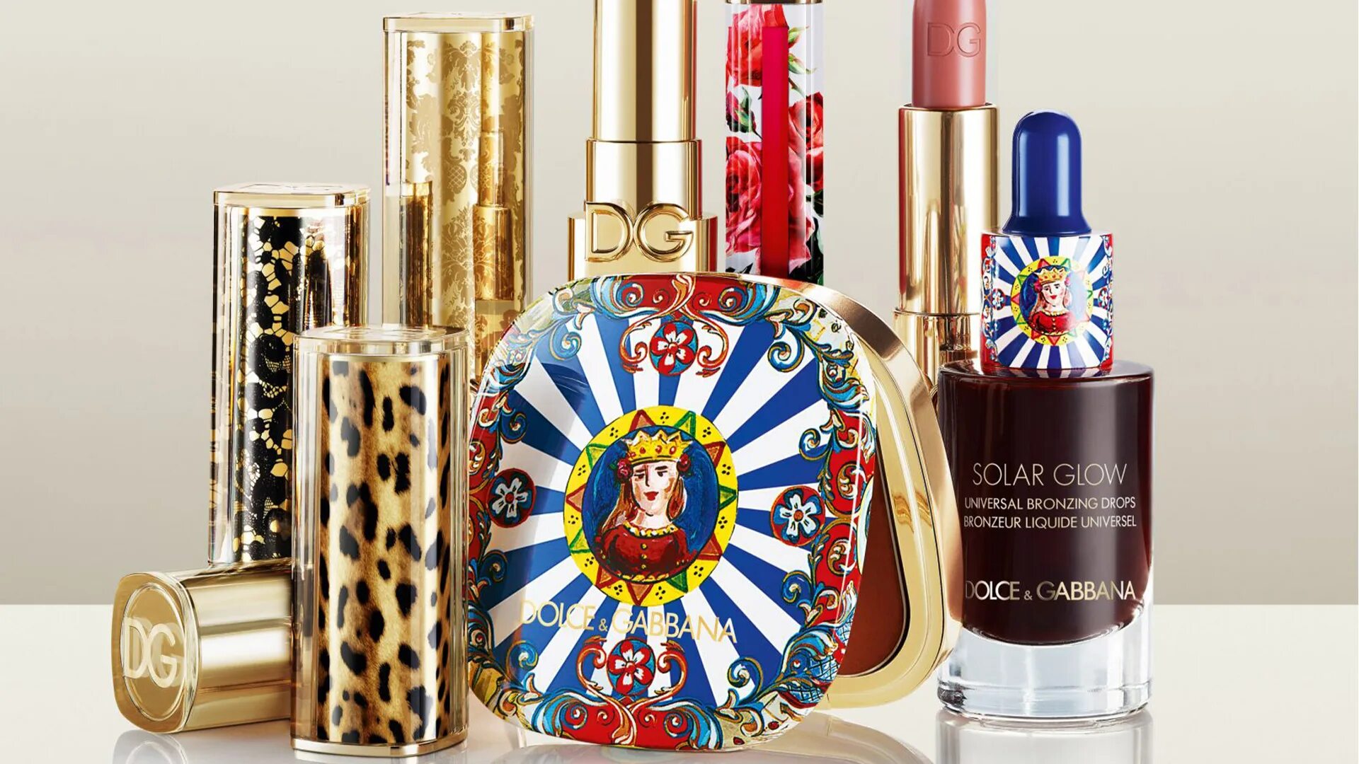 Dolce gabbana wild rosewood 246. Dolce gabbana beauty косметичка. Дольче габбана бьюти. Dolce gabbana 640 помада dgamore. Дольче габбана косметика.