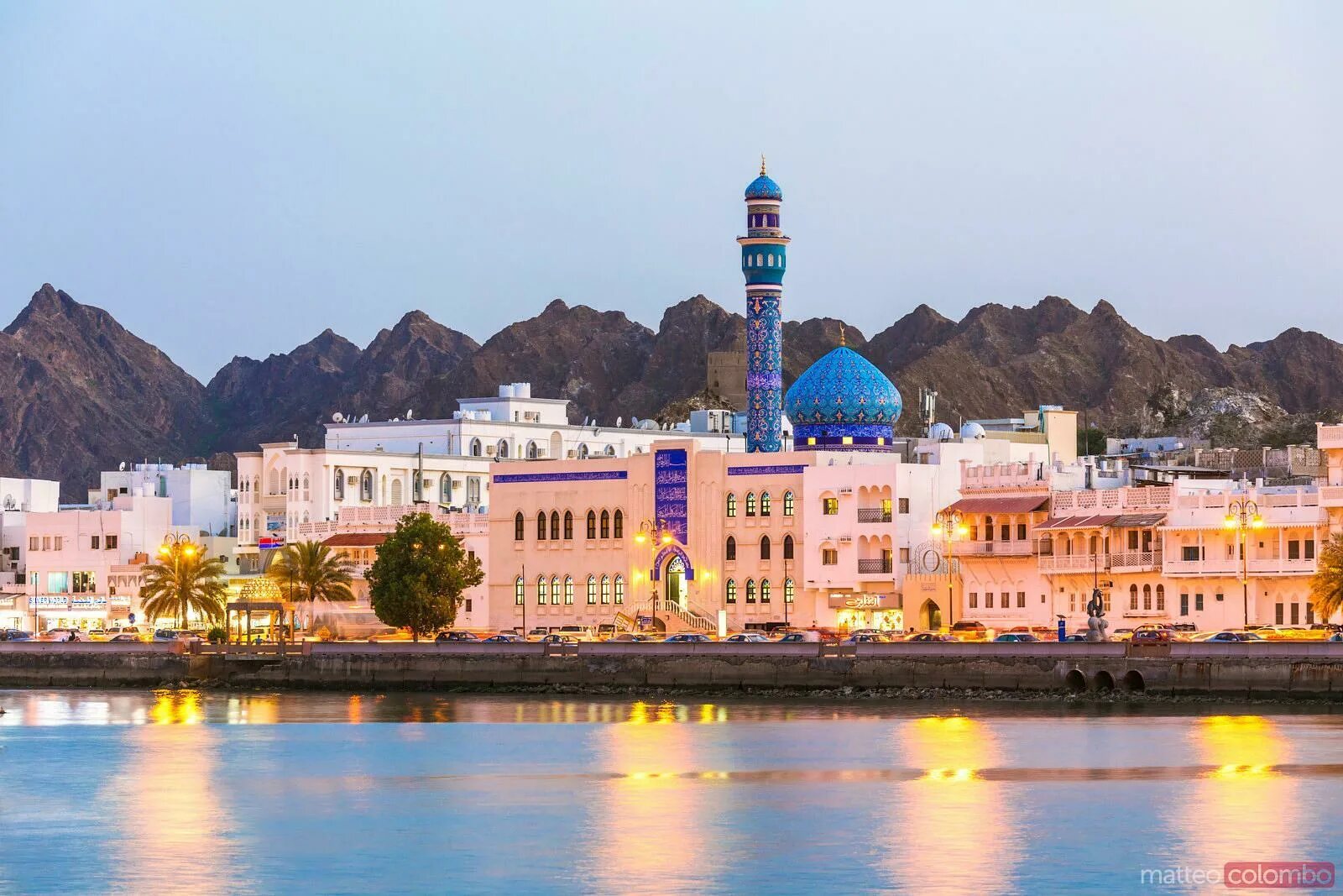 Оман это. Маскат Оман. Мускат Оман столица. Султанат Маскат. Столица Омана город Маскат.