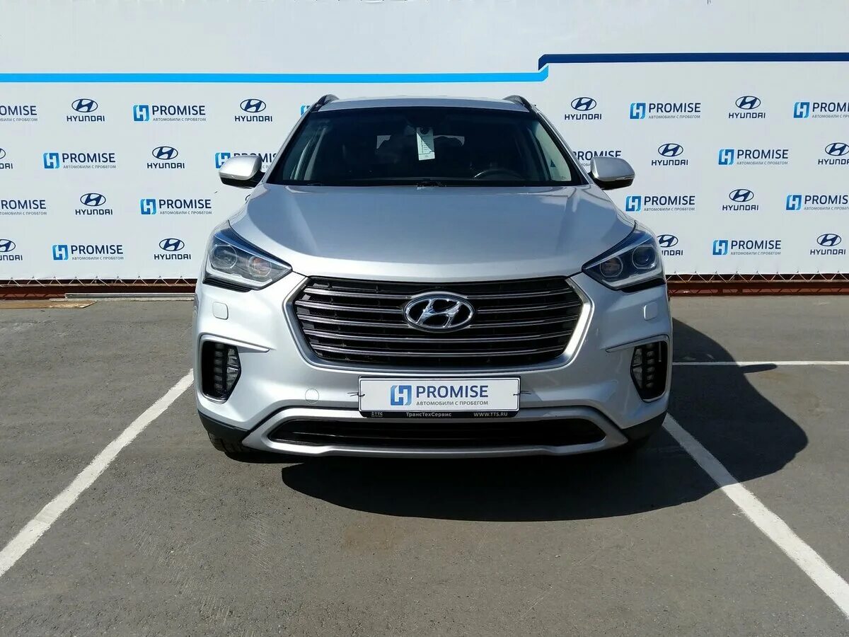 Купить гранд санта фе. Grand Santa Fe 2017. Hyundai Santa Fe 2017. Гранд Санта Фе 2017. Хендай Гранд Санта Фе 2017.