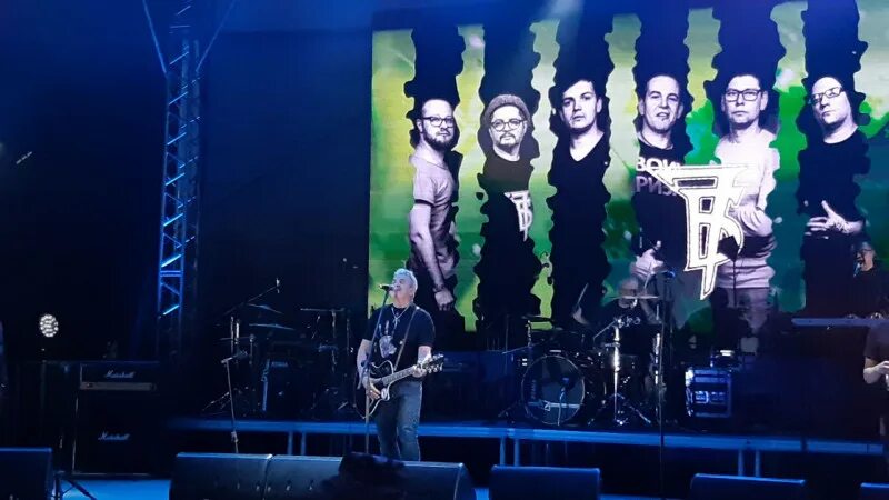 концерт б г