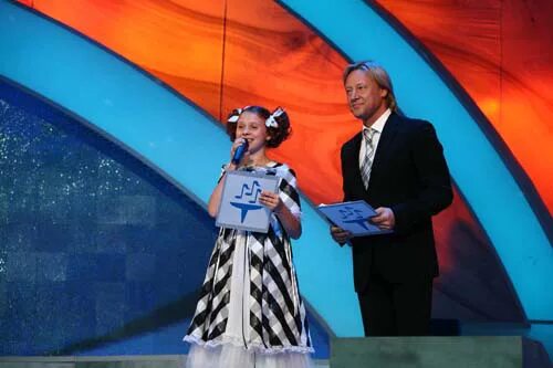 пестунова олеся. мария пестунова субботний вечер. ван-пестунова марина. маша пестунова волшебники двора. маша пестунова.