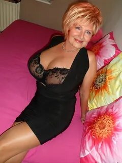 Фото зрелых женщин в одежде - фото картинки