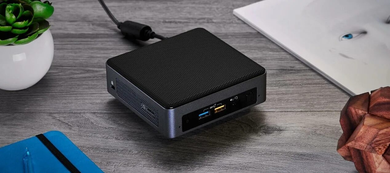 Телефоны мини компьютеры. Пк intel nuc. неттоп iru nuc 113. интел нук мини пк. intel nuc arc.