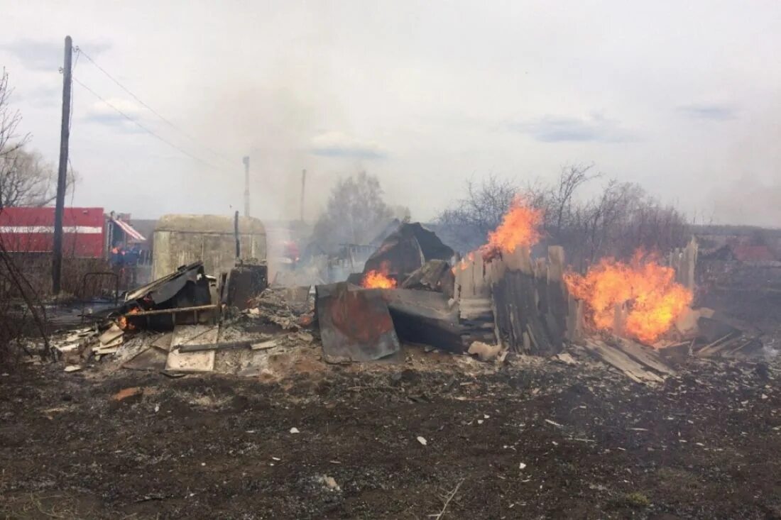 Поселок мичуринский пенза. Пенза новости сегодня пожар. Пожар в пензе сейчас. Пенза новости сегодня пожар. Пожар пенза.