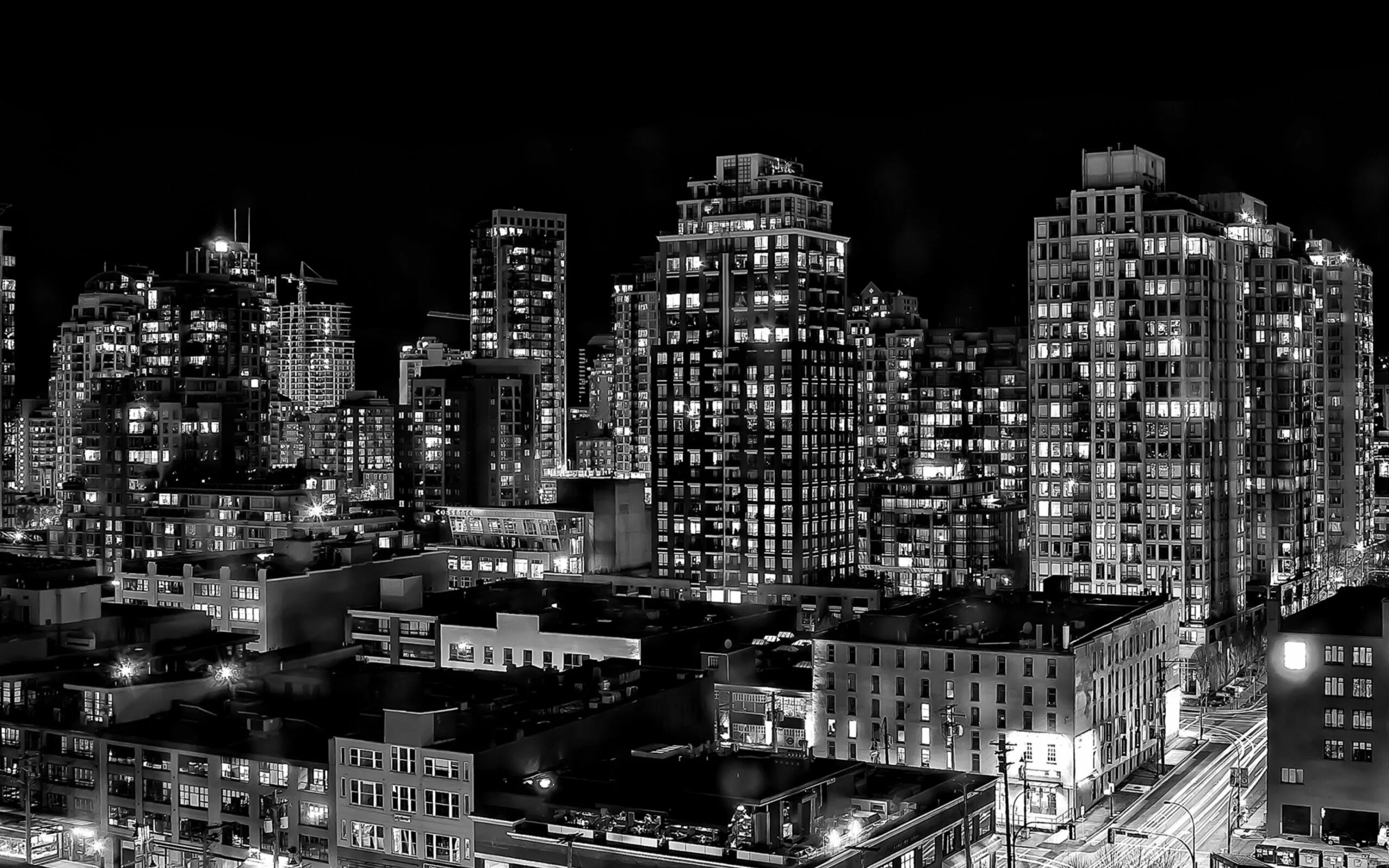 Города черном фоне. Ночное город. Тёмный город. Черно белый город. Город ночью.