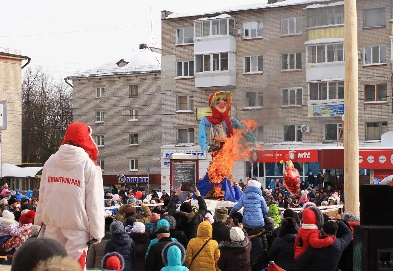 Празднование Масленицы. Масленица встреча. Праздник в городе. Сожжение Масленицы. Где пройдут проводы русской зимы