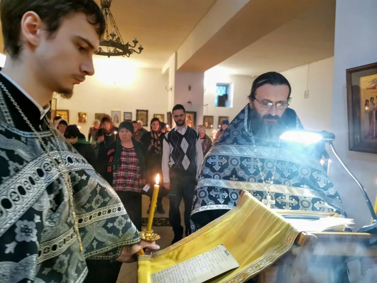 Расписание храма антония. Расписание храма антония. Воронежская епархия храм. Расписание храма антония. Храм святого антония воронеж тепличный.