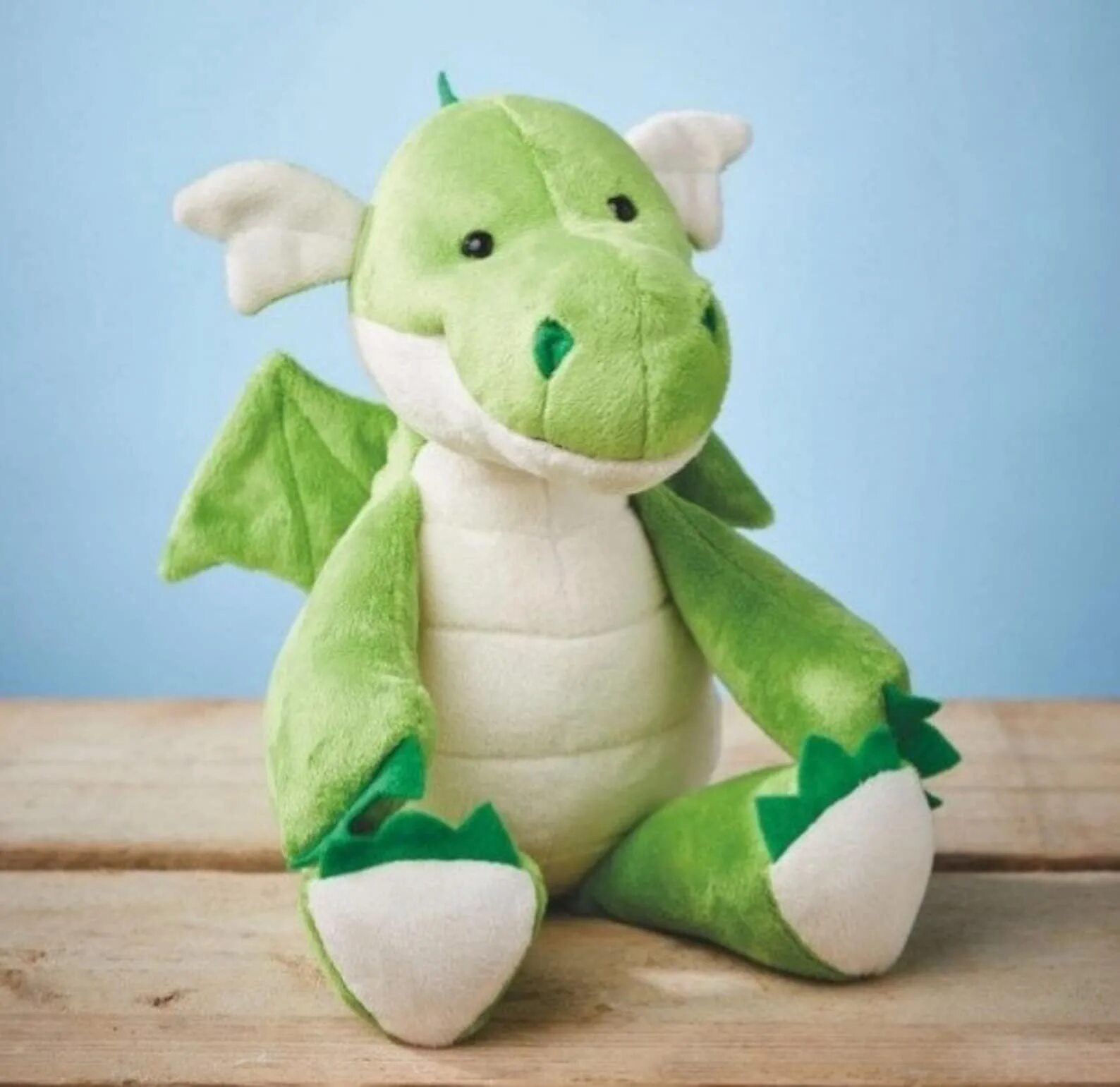 Мягкая игрушка «дракончик». Выкройка дракона мягкая игрушка. Дракон из фетра. Игрушка дракон мягкая своими руками из ткани. Игрушка дракон из ткани.