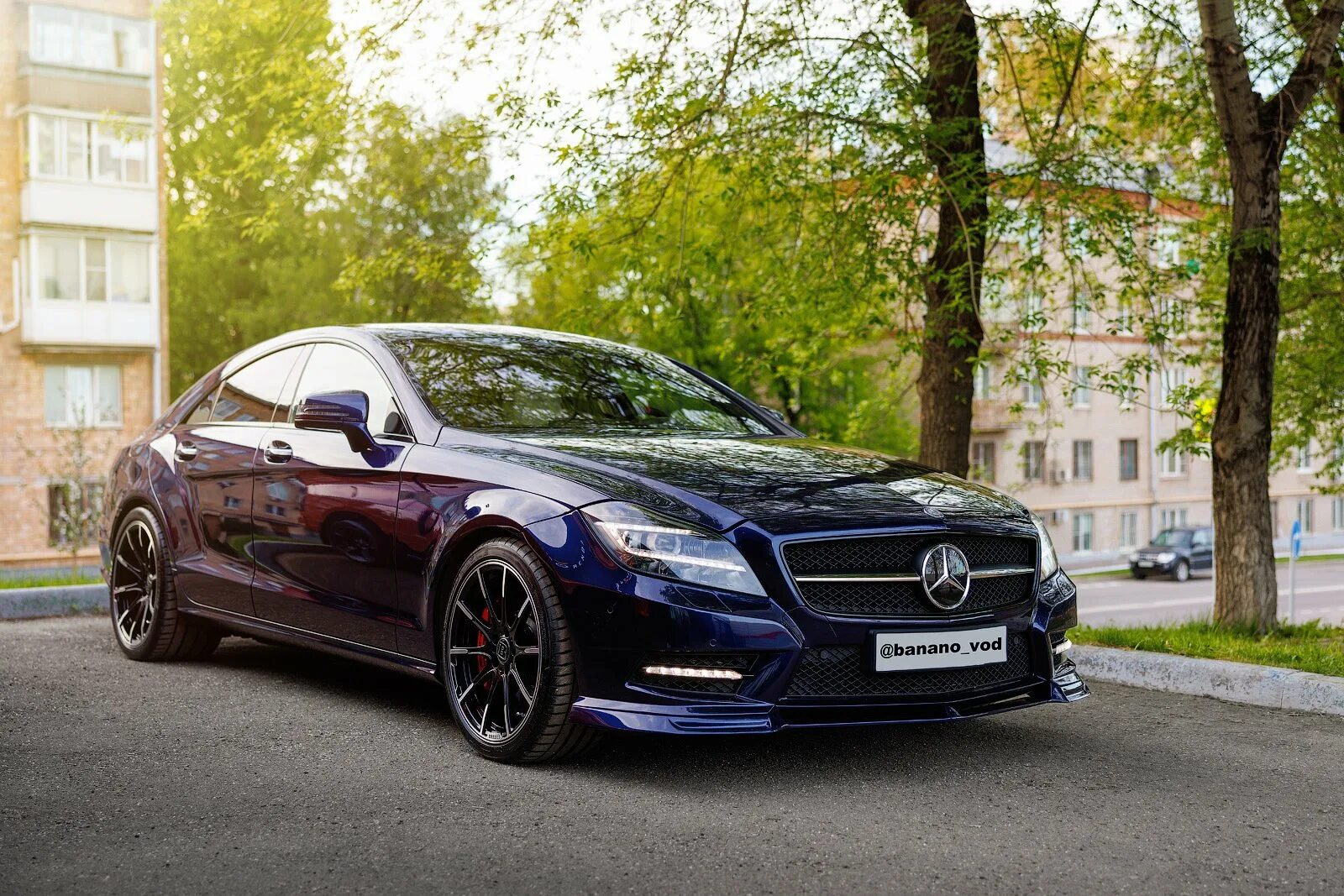 Цлс брабус. Mercedes cls brabus. cls 63 brabus. mercedes cls brabus 2025. мерседес банан cls 63 брабус.