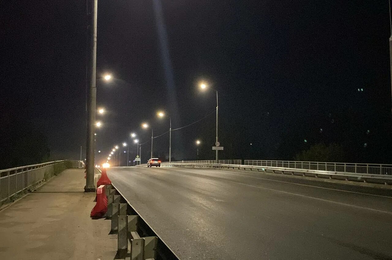 Движение по мосту в костроме