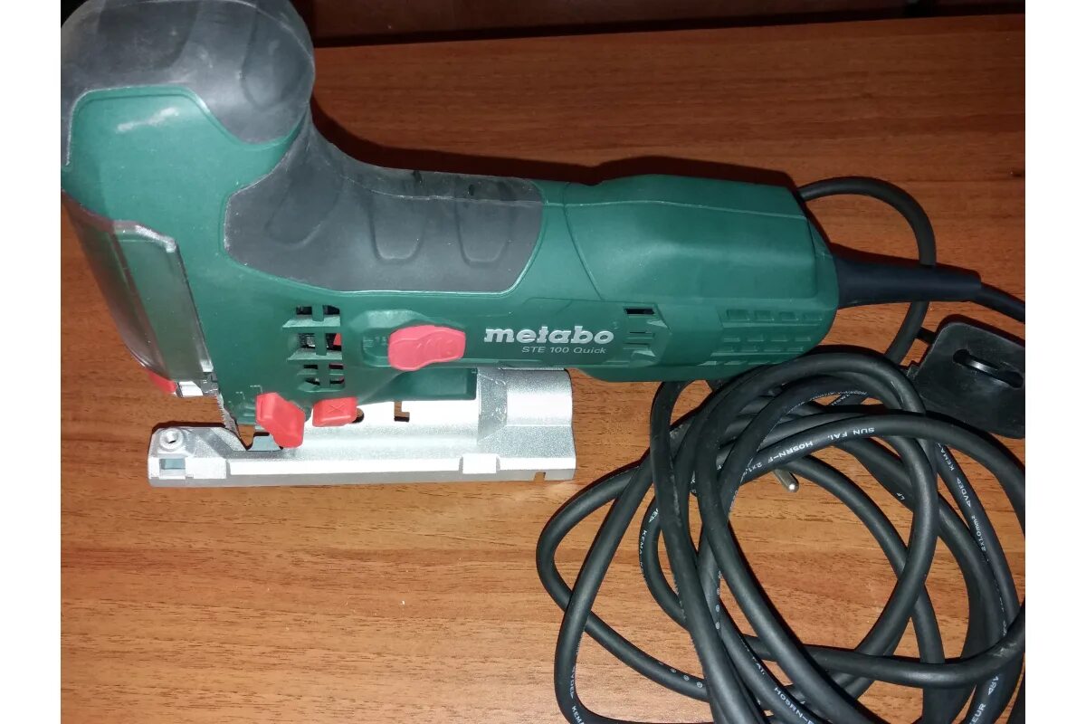 Ste 100 quick. Metabo ste 100 quick. metabo лобзик metabo ste 100. шильдик лобзик metabo 100 оригинал. коробка от лобзика метабо.