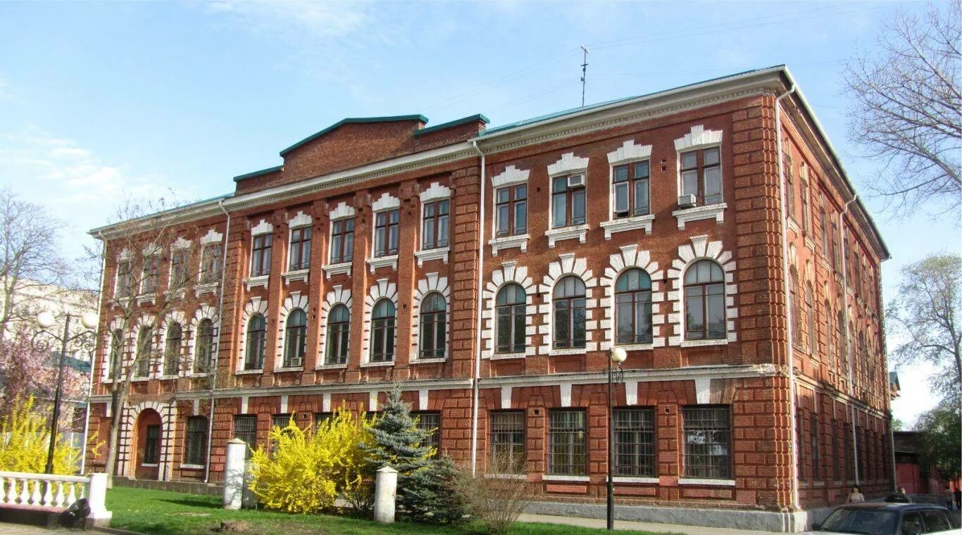 Колледж на пушкинской ростов. Ростгму ростов-на-дону. ростов на дону государственный медицинский университет. нахичеванский 29 мед институт. ростовский медицинский университет главный корпус.